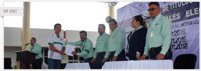 ENTREGA DE RECONOCIMIENTOS EN EL TECNOLÓGICO DE LAS CHOAPAS 