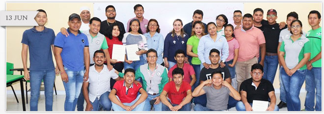 ENTREGA DE RECONOCIMIENTOS A LOS ALUMNOS DESTACADOS DE LA CARRERA DE INGENIERÍA ELECTRÓNICA.