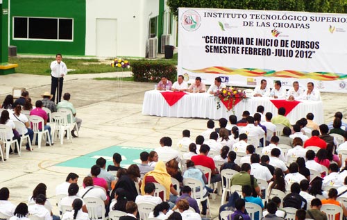 Se lleva a cabo ceremonia de inicio de cursos semestre Febrero – Julio 2012